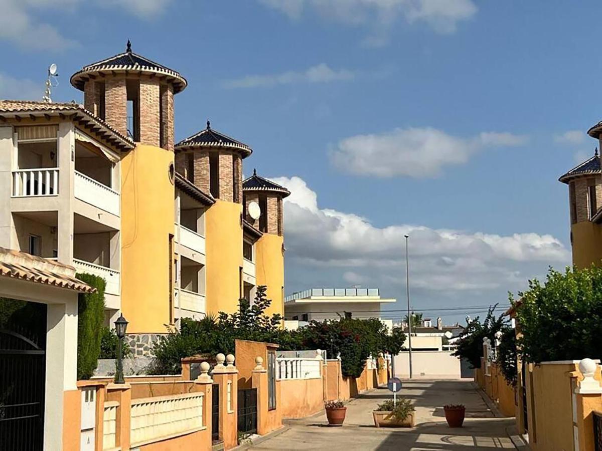 Apartamento Casa Castillo Penthouse With Balcony And Solarium Near La Zenia Boulevard